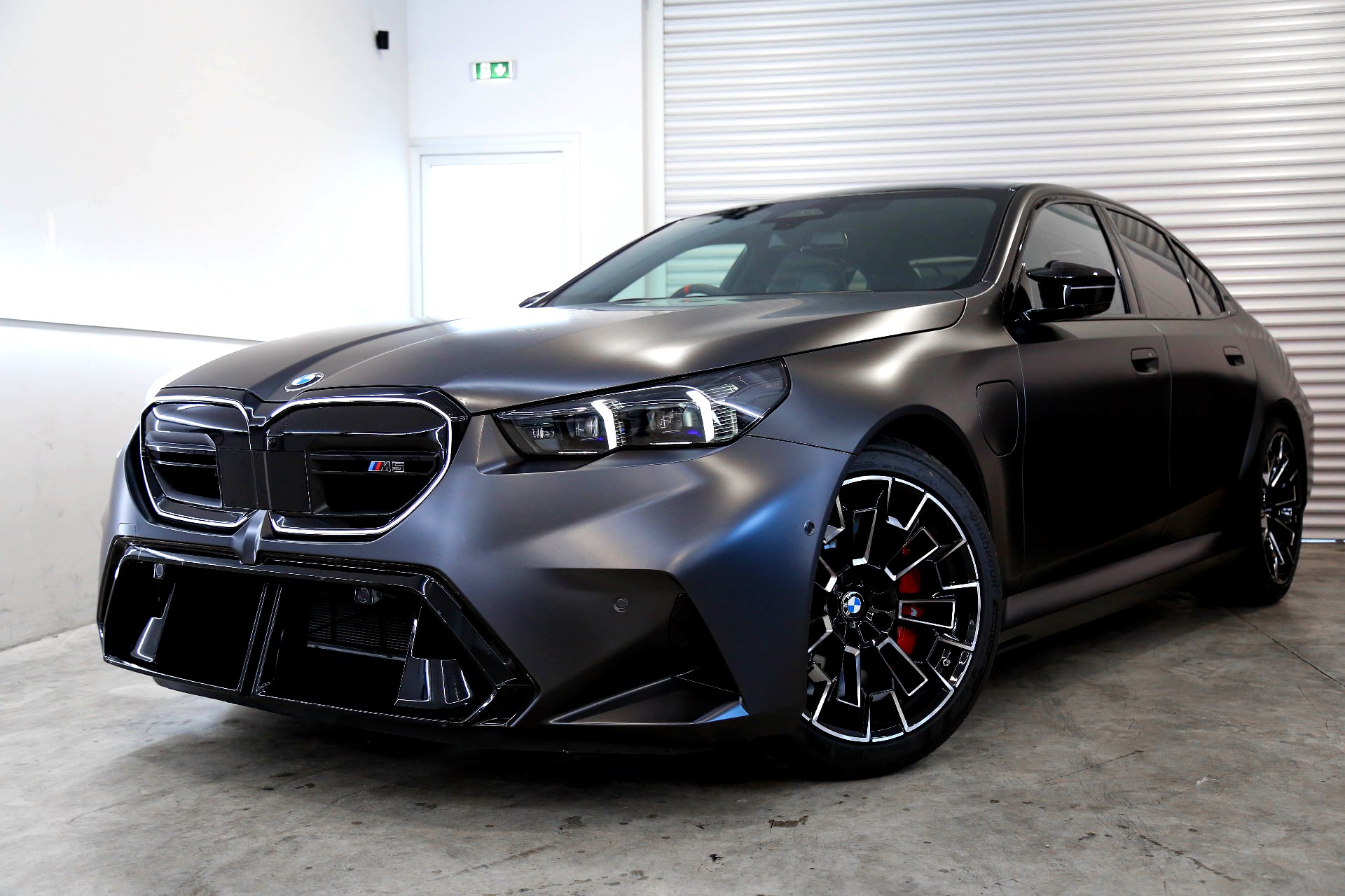 BMW M5 — Matte grey wrap